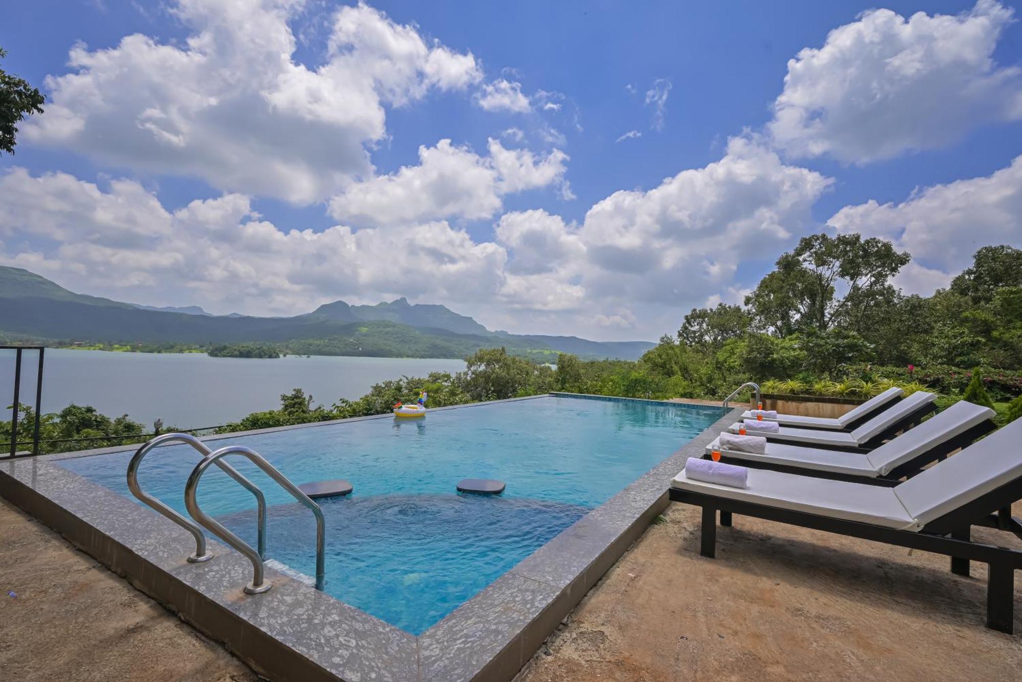 Lifeline Villas - Beauty By The Bay - Pawna Lake View Infinity Pool Villa With Huge Lawn For Big Events 罗纳瓦拉 外观 照片